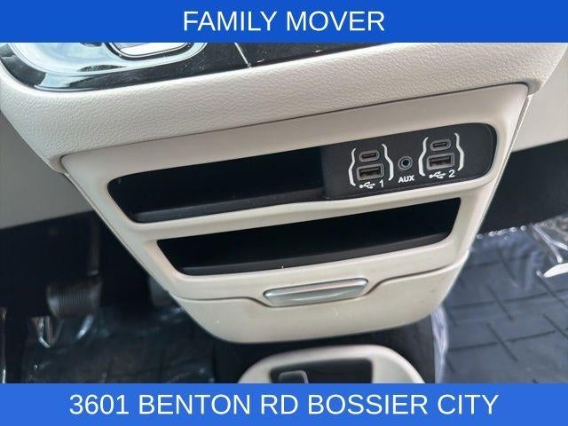 2024 Chrysler Pacifica Touring L FWD
