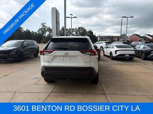 2022 Toyota RAV4 XLE Premium FWD (Natl)