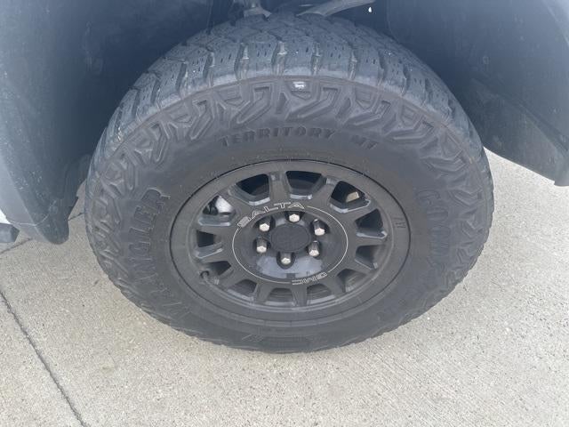 2023 GMC Sierra 1500 Crew Cab Short Box 4-Wheel Drive AT4X