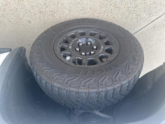 2023 GMC Sierra 1500 Crew Cab Short Box 4-Wheel Drive AT4X