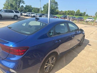 2024 Kia Forte LXS IVT