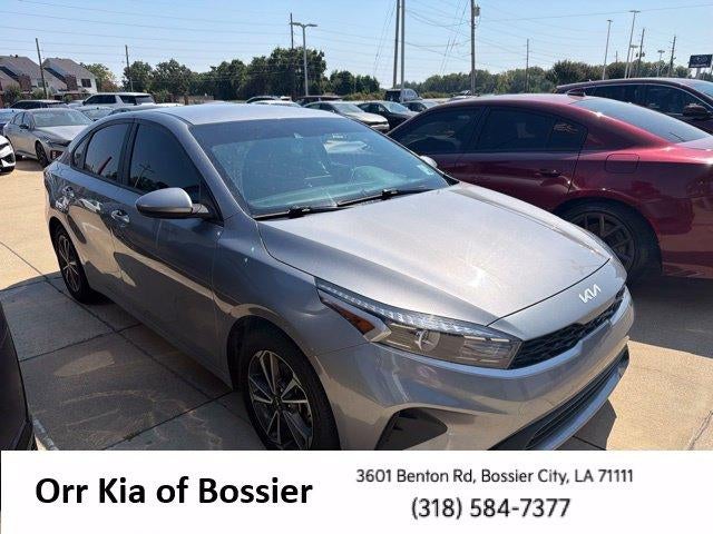 2023 Kia Forte LXS IVT