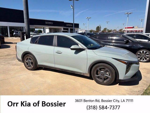 2025 Kia K4 LXS FWD