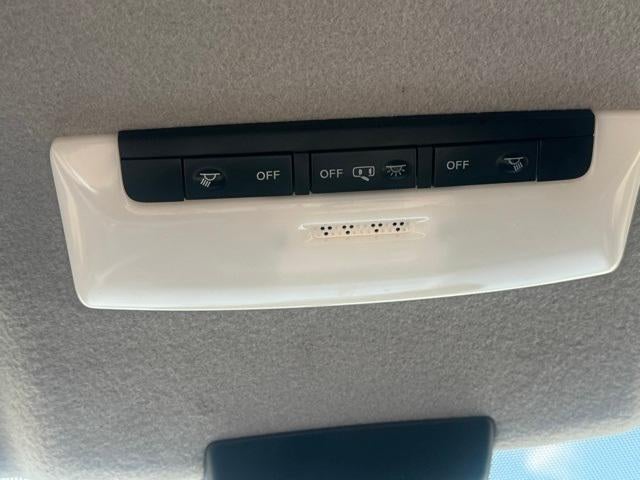 2020 Nissan Kicks SR FWD