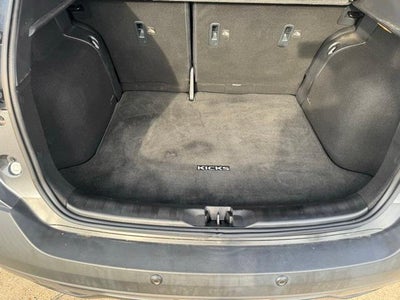 2020 Nissan Kicks SR FWD
