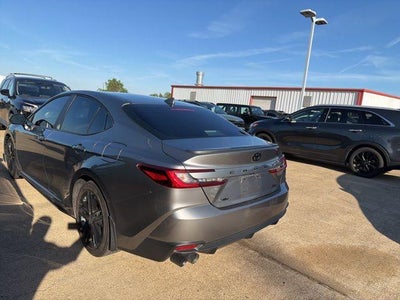 2025 Toyota Camry SE (SE)