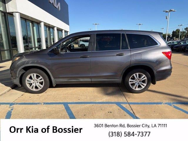 2017 Honda Pilot LX 2WD