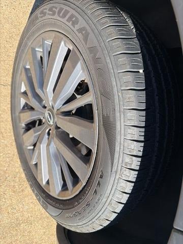 2023 Nissan Pathfinder SL 2WD