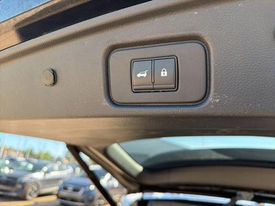 2023 Nissan Pathfinder SL 2WD