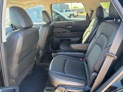 2023 Nissan Pathfinder SL 2WD