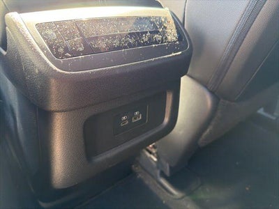 2023 Nissan Pathfinder SL 2WD