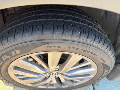 2023 Nissan Pathfinder SL 2WD