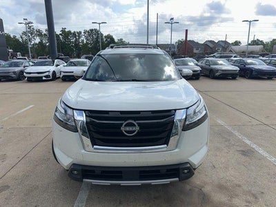 2022 Nissan Pathfinder SL 2WD