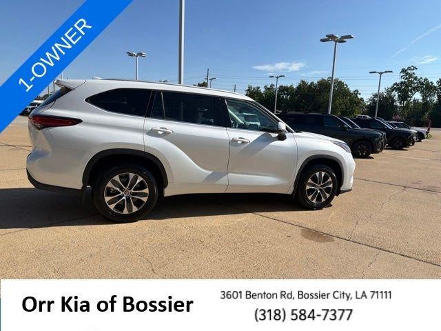 2022 Toyota Highlander XLE FWD (Natl)
