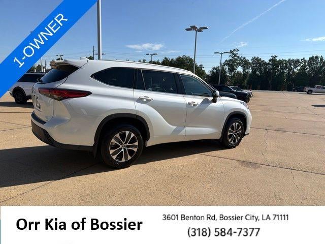 2022 Toyota Highlander XLE FWD (Natl)