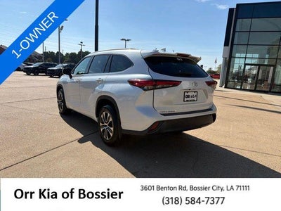 2022 Toyota Highlander XLE FWD (Natl)