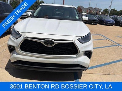 2022 Toyota Highlander XLE FWD (Natl)