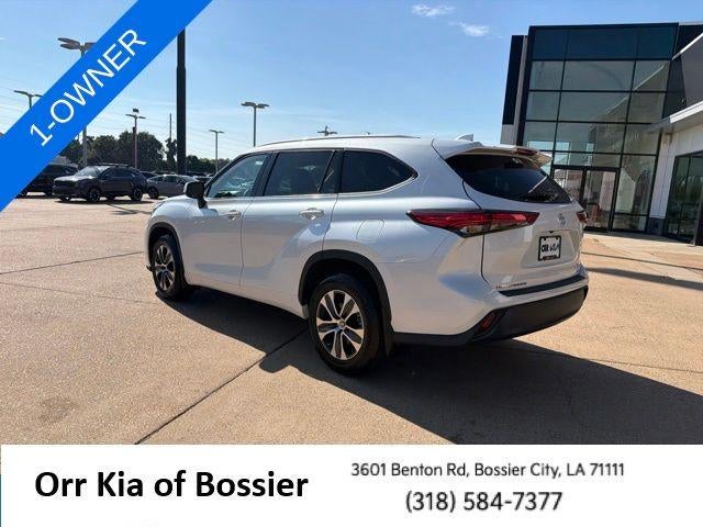 2022 Toyota Highlander XLE FWD (Natl)