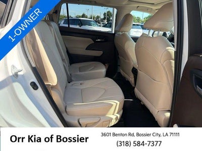 2022 Toyota Highlander XLE FWD (Natl)
