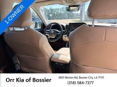 2022 Toyota Highlander XLE FWD (Natl)
