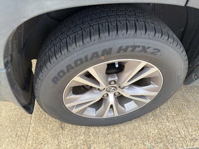 2016 Toyota Highlander FWD 4dr V6 LE Plus (SE)