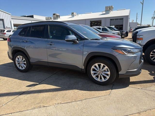 2024 Toyota Corolla Cross LE 2WD (Natl)