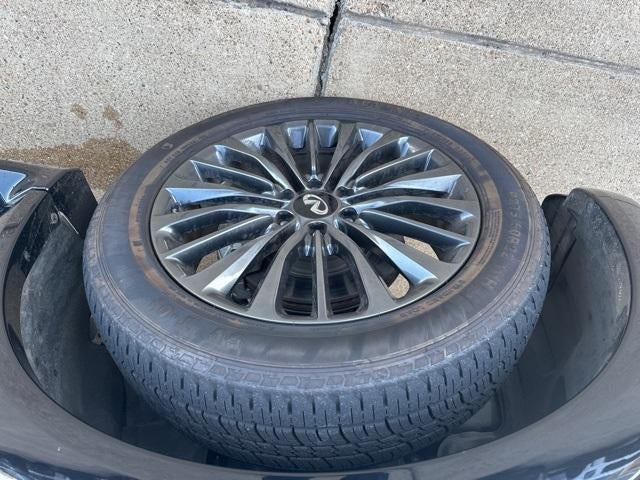 2024 INFINITI QX80 SENSORY AWD