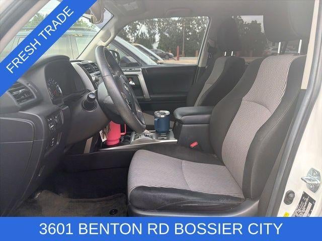 2015 Toyota 4Runner RWD 4dr V6 SR5 (Natl)