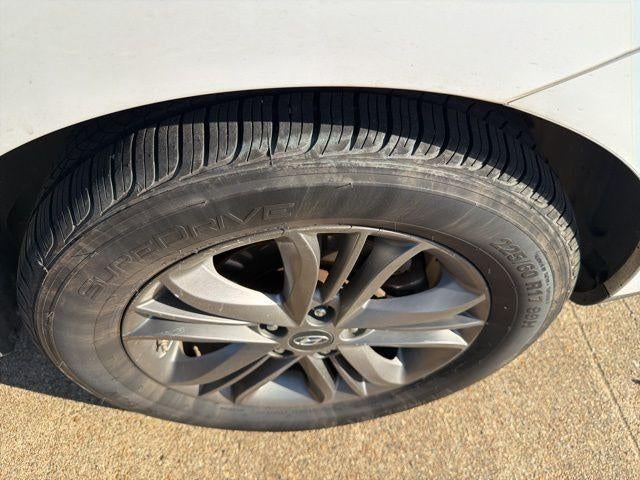 2014 Hyundai TUCSON FWD 4dr SE