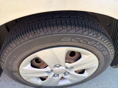 2017 Kia Forte5 LX Auto