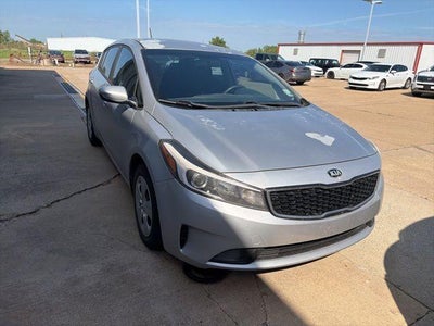 2017 Kia Forte5 LX Auto