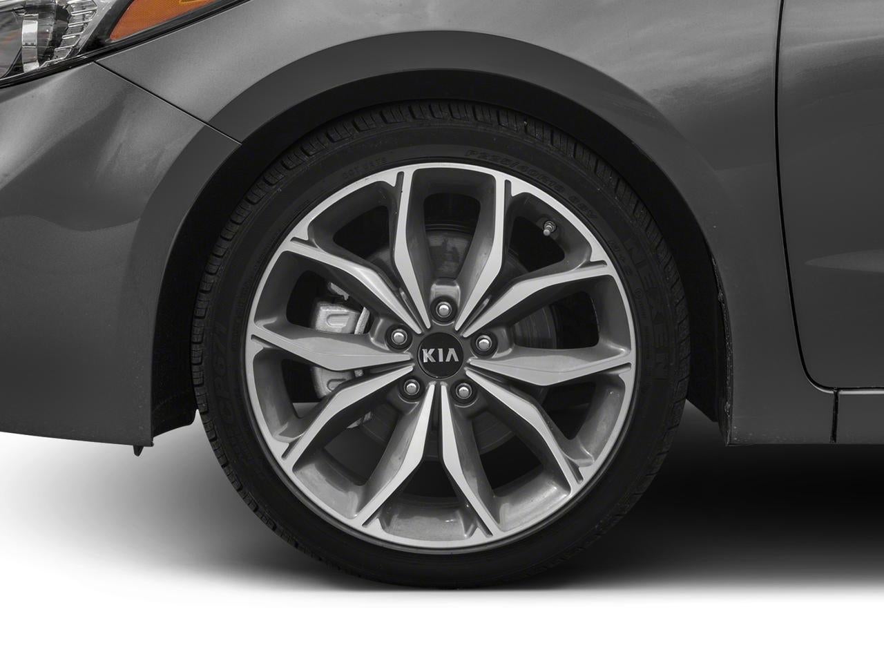 2017 Kia Forte5 LX Auto