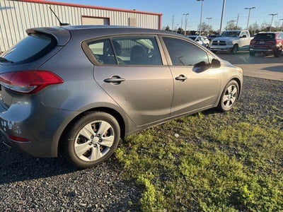 2016 Kia Forte5 5dr HB Auto LX
