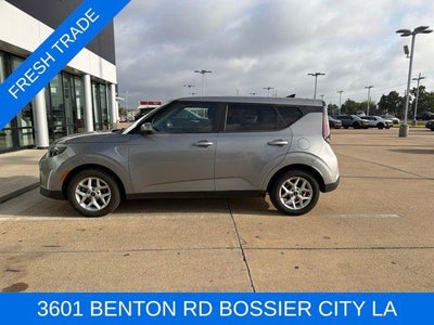 2024 Kia Soul LX IVT
