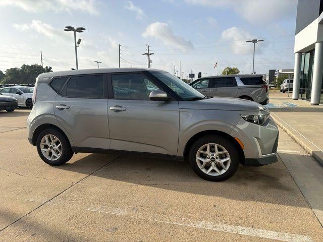 2024 Kia Soul LX IVT