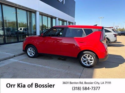 2024 Kia Soul LX IVT