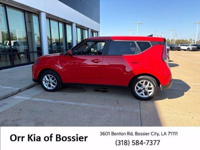 2024 Kia Soul LX IVT