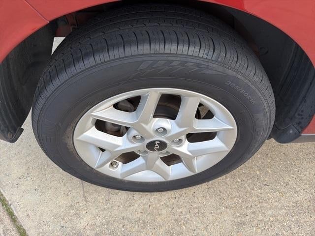 2023 Kia Soul LX IVT