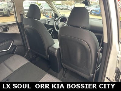 2023 Kia Soul LX IVT