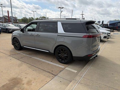 2022 Kia Carnival SX FWD