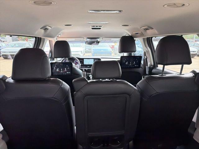 2022 Kia Carnival SX FWD