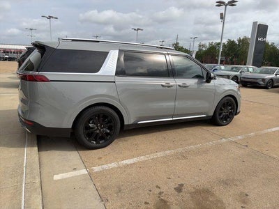 2022 Kia Carnival SX FWD