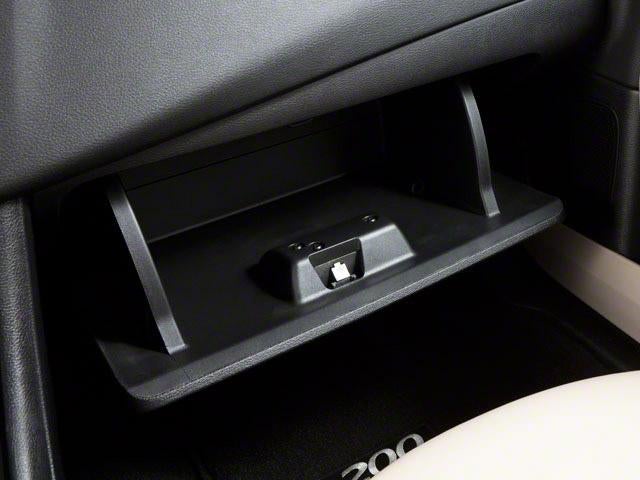 2012 Chrysler 200 4dr Sdn LX