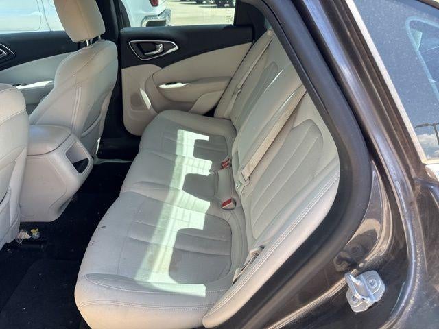 2016 Chrysler 200 4dr Sdn Limited FWD