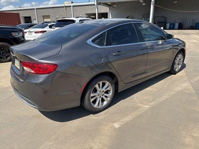 2016 Chrysler 200 4dr Sdn Limited FWD