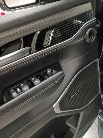 2023 Jeep Wagoneer L Series II 4x2
