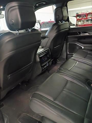 2023 Jeep Wagoneer L Series II 4x2