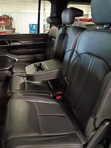 2023 Jeep Wagoneer L Series II 4x2