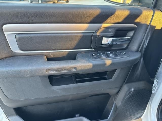 2024 RAM 1500 Classic Warlock 4x2 Crew Cab 5'7" Box