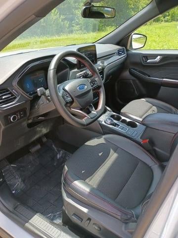 2025 Ford Escape ST-Line FWD